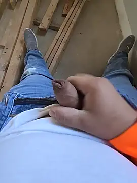 Snapshot of matatan0323 chatting on February 2, 2026, 5:01 pm matatan0323 online show from February 2, 2026, 5:01 pm