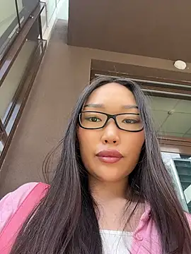 Snapshot of AdriaNochi chatting on July 25, 2026, 8:33 am AdriaNochi online show from July 25, 2026, 8:33 am