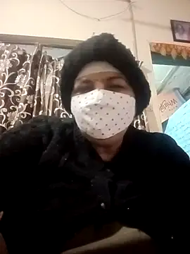 Love-890 online show from December 17, 2025, 11:59 am