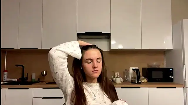 Snapshot of FavorLeila chatting on September 30, 2025, 3:18 pm FavorLeila online show from September 30, 2025, 3:18 pm