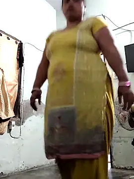 Mmm143 online show from April 12, 2026, 10:29 am