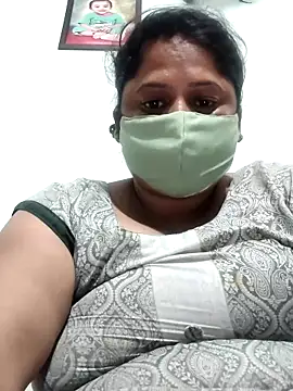 Mmm143 online show from October 4, 2025, 2:18 pm