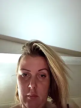 Snapshot of Piccolamonella29 chatting on November 22, 2025, 8:18 pm Piccolamonella29 online show from November 22, 2025, 8:18 pm