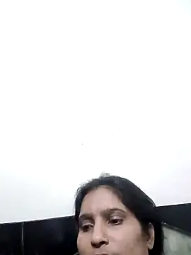 Snapshot of aliya-jaan71 chatting on November 14, 2025, 6:33 pm aliya-jaan71 online show from November 14, 2025, 6:33 pm