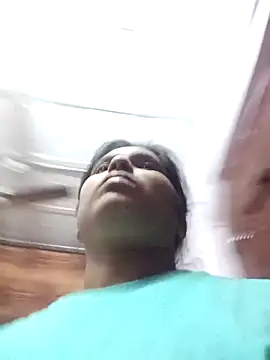 Snapshot of aliya-jaan71 chatting on November 18, 2025, 8:23 pm aliya-jaan71 online show from November 18, 2025, 8:23 pm