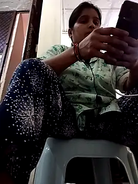 Snapshot of aliya-jaan71 chatting on November 14, 2025, 6:28 am aliya-jaan71 online show from November 14, 2025, 6:28 am