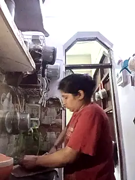 Snapshot of aliya-jaan71 chatting on November 9, 2025, 10:30 am aliya-jaan71 online show from November 9, 2025, 10:30 am