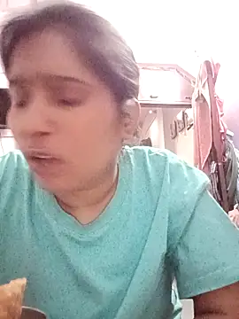 Snapshot of aliya-jaan71 chatting on November 16, 2025, 7:24 am aliya-jaan71 online show from November 16, 2025, 7:24 am