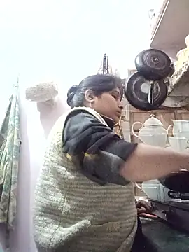 Snapshot of aliya-jaan71 chatting on January 15, 2026, 10:07 am aliya-jaan71 online show from January 15, 2026, 10:07 am