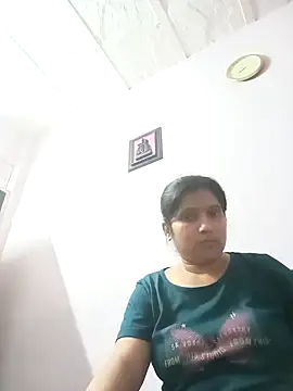 aliya-jaan71 online show from April 23, 2026, 2:40 pm