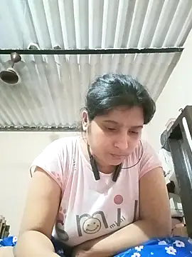 aliya-jaan71 online show from May 6, 2026, 3:05 pm