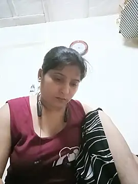 aliya-jaan71 online show from June 12, 2026, 3:54 pm