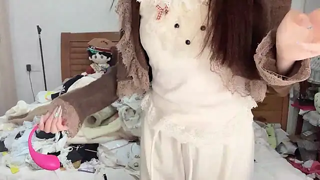 Snapshot of Akong11 chatting on November 2, 2025, 2:00 pm Akong11 online show from November 2, 2025, 2:00 pm