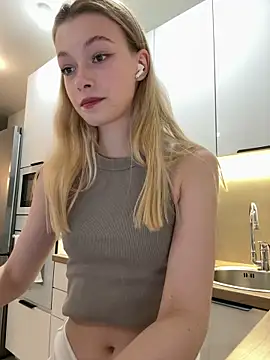 FriendlyFire 18 online show from March 17, 2026, 9:18 pm