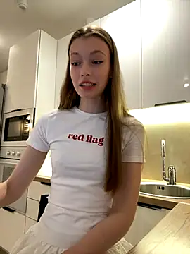 FriendlyFire 18 online show from October 25, 2025, 7:58 pm