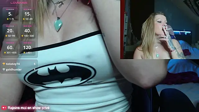 Snapshot of AnnaFalconeX chatting on March 26, 2026, 11:57 pm AnnaFalconeX online show from March 26, 2026, 11:57 pm