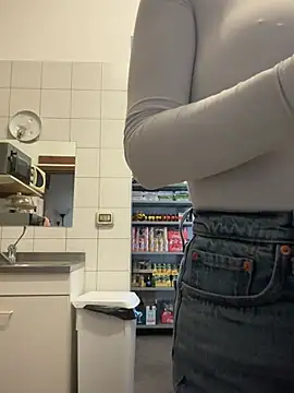 ainaht online show from February 21, 2026, 8:49 am