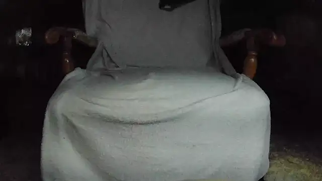 Snapshot of Ruben19cm chatting on November 20, 2025, 10:09 pm Ruben19cm online show from November 20, 2025, 10:09 pm