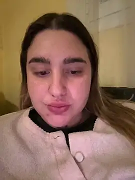 Snapshot of marouska_official chatting on February 12, 2026, 6:07 pm marouska official online show from February 12, 2026, 6:07 pm