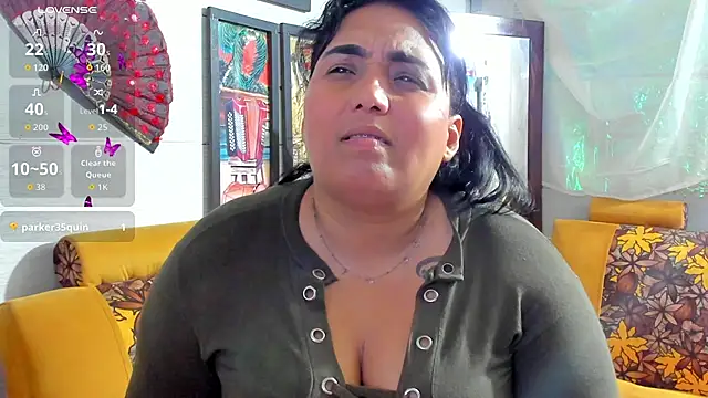 Snapshot of Girl_luna_ chatting on October 4, 2025, 7:37 pm Girl luna online show from October 4, 2025, 7:37 pm