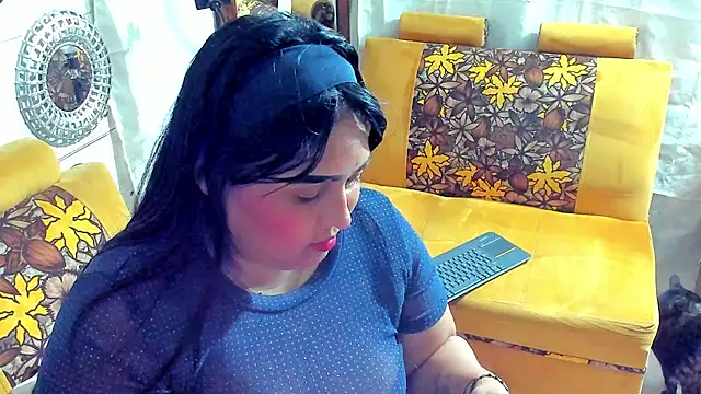 Snapshot of Girl_luna_ chatting on October 16, 2025, 7:33 pm Girl luna online show from October 16, 2025, 7:33 pm