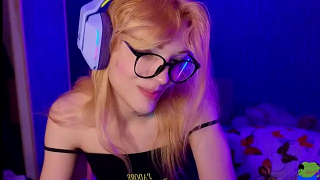 bekvafluttershy online show from November 25, 2025, 1:17 am