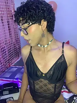 Snapshot of Sweet_Tyra_Doll chatting on October 4, 2025, 8:16 am Sweet Tyra Doll online show from October 4, 2025, 8:16 am