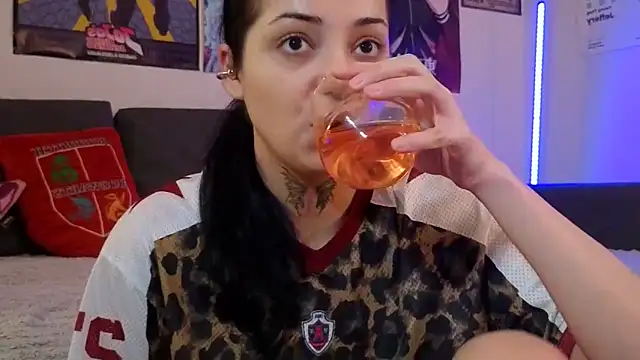KiraQuinn1 online show from March 11, 2026, 6:02 pm