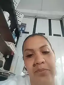 Snapshot of LaraStons chatting on September 26, 2025, 9:21 pm LaraStons online show from September 26, 2025, 9:21 pm