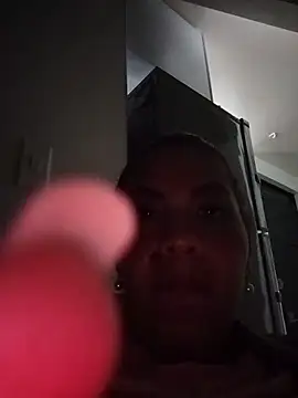 Snapshot of LaraStons chatting on November 4, 2025, 10:46 pm LaraStons online show from November 4, 2025, 10:46 pm