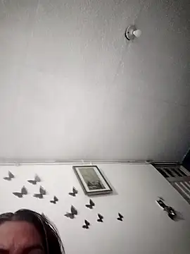 Snapshot of LaraStons chatting on September 28, 2025, 4:41 am LaraStons online show from September 28, 2025, 4:41 am