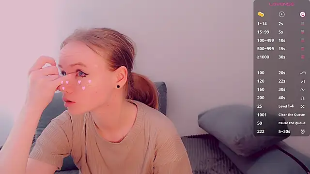 AliceNya cute online show from April 21, 2026, 7:15 am