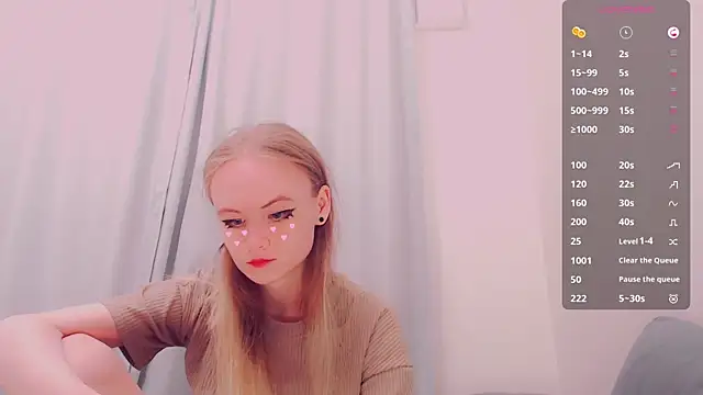 Snapshot of AliceNya_cute chatting on July 4, 2026, 4:19 am AliceNya cute online show from July 4, 2026, 4:19 am