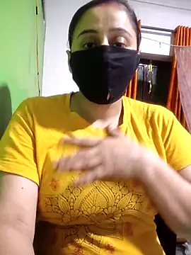 Snapshot of Romantic_couple89 chatting on November 29, 2025, 6:08 pm Romantic couple89 online show from November 29, 2025, 6:08 pm