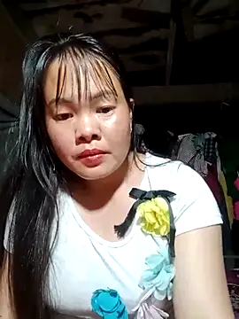 Snapshot of emilyzz chatting on May 4, 2026, 1:47 pm emilyzz online show from May 4, 2026, 1:47 pm
