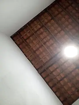 Snapshot of Milenvs chatting on October 16, 2025, 4:43 am Milenvs online show from October 16, 2025, 4:43 am