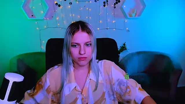 kaela spell  online show from November 15, 2025, 1:20 am