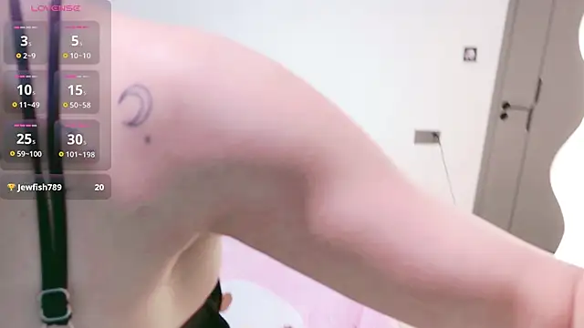 Snapshot of schoolgirl-nurse chatting on January 19, 2026, 11:36 am schoolgirl-nurse online show from January 19, 2026, 11:36 am