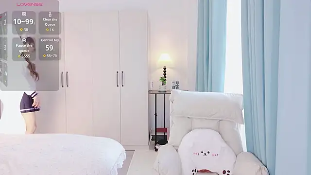 schoolgirl-nurse online show from December 14, 2025, 1:23 am