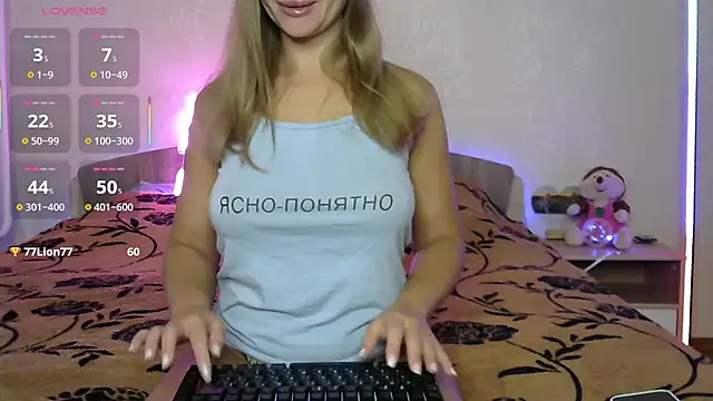 Snapshot of ImNicole24 chatting on September 25, 2025, 3:45 am ImNicole24 online show from September 25, 2025, 3:45 am