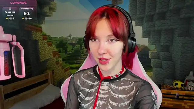 Snapshot of JessieRich chatting on December 5, 2025, 1:38 am JessieRich online show from December 5, 2025, 1:38 am