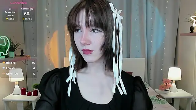 Snapshot of JessieRich chatting on November 10, 2025, 9:20 pm JessieRich online show from November 10, 2025, 9:20 pm