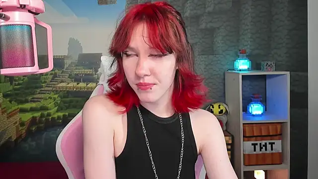 Snapshot of JessieRich chatting on November 24, 2025, 8:31 pm JessieRich online show from November 24, 2025, 8:31 pm