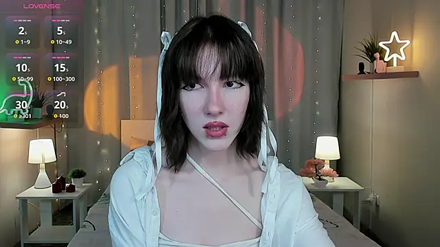 Snapshot of JessieRich chatting on November 3, 2025, 8:01 pm JessieRich online show from November 3, 2025, 8:01 pm