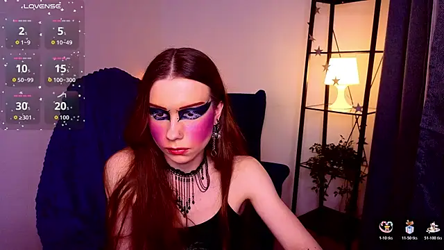 Snapshot of KarenSmitht chatting on April 13, 2026, 4:33 pm KarenSmitht online show from April 13, 2026, 4:33 pm