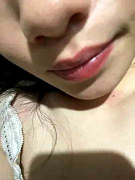 Bella sexy98 online show from December 2, 2025, 2:52 pm