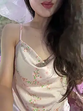 Bella sexy98 online show from May 19, 2026, 6:42 am