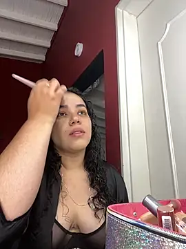 krisstenSantos online show from October 2, 2025, 11:24 am