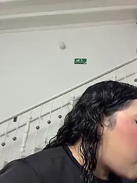 krisstenSantos online show from February 28, 2026, 2:39 pm