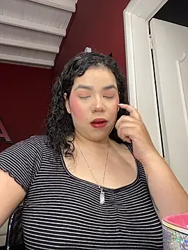 krisstenSantos online show from October 20, 2025, 12:17 pm